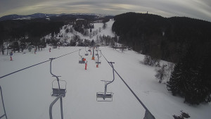 Snow park Paprsek - Lanovka - pohled dolů - 12.3.2023 v 16:40
