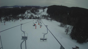 Snow park Paprsek - Lanovka - pohled dolů - 12.3.2023 v 17:50
