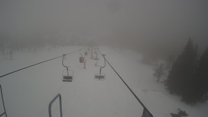 Snow park Paprsek - Lanovka - pohled dolů - 13.3.2023 v 09:35