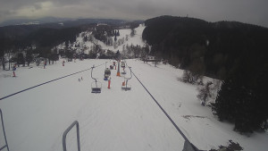 Snow park Paprsek - Lanovka - pohled dolů - 13.3.2023 v 11:20