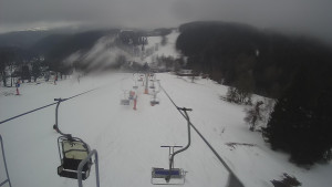 Snow park Paprsek - Lanovka - pohled dolů - 13.3.2023 v 12:10