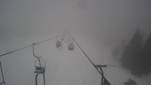 Snow park Paprsek - Lanovka - pohled dolů - 13.3.2023 v 14:20
