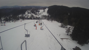 Snow park Paprsek - Lanovka - pohled dolů - 13.3.2023 v 16:20