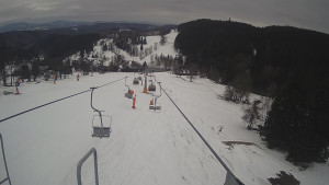 Snow park Paprsek - Lanovka - pohled dolů - 13.3.2023 v 16:35