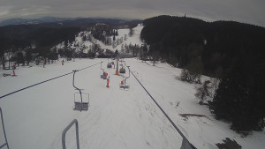 Snow park Paprsek - Lanovka - pohled dolů - 13.3.2023 v 16:45