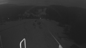 Snow park Paprsek - Lanovka - pohled dolů - 14.3.2023 v 05:25