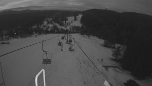 Snow park Paprsek - Lanovka - pohled dolů - 14.3.2023 v 05:35