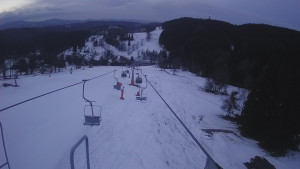 Snow park Paprsek - Lanovka - pohled dolů - 14.3.2023 v 05:50