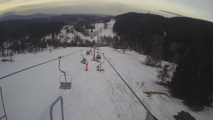 Snow park Paprsek - Lanovka - pohled dolů - 14.3.2023 v 07:00