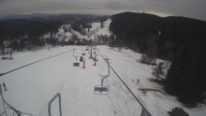Snow park Paprsek - Lanovka - pohled dolů - 14.3.2023 v 09:30