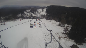 Snow park Paprsek - Lanovka - pohled dolů - 14.3.2023 v 10:00