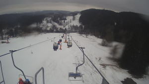 Snow park Paprsek - Lanovka - pohled dolů - 14.3.2023 v 10:35