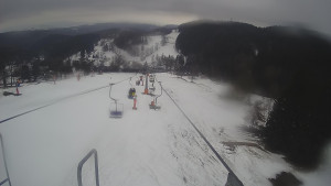 Snow park Paprsek - Lanovka - pohled dolů - 14.3.2023 v 10:50