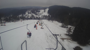 Snow park Paprsek - Lanovka - pohled dolů - 14.3.2023 v 11:15
