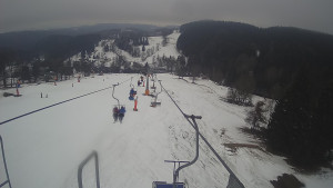 Snow park Paprsek - Lanovka - pohled dolů - 14.3.2023 v 11:20