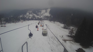 Snow park Paprsek - Lanovka - pohled dolů - 14.3.2023 v 11:35