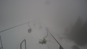 Snow park Paprsek - Lanovka - pohled dolů - 14.3.2023 v 12:35