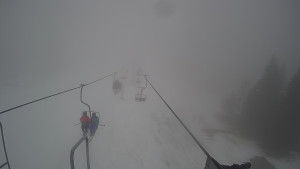 Snow park Paprsek - Lanovka - pohled dolů - 14.3.2023 v 13:35
