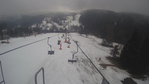Snow park Paprsek - Lanovka - pohled dolů - 14.3.2023 v 16:30