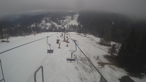 Snow park Paprsek - Lanovka - pohled dolů - 14.3.2023 v 17:00