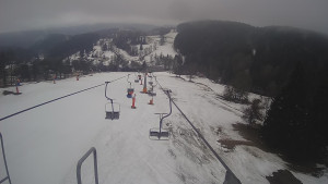 Snow park Paprsek - Lanovka - pohled dolů - 14.3.2023 v 17:40