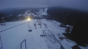 Snow park Paprsek - Lanovka - pohled dolů - 14.3.2023 v 18:10