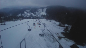 Snow park Paprsek - Lanovka - pohled dolů - 14.3.2023 v 18:15