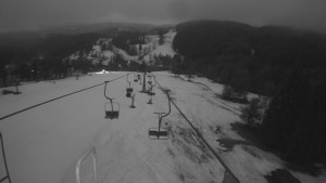 Snow park Paprsek - Lanovka - pohled dolů - 14.3.2023 v 18:20