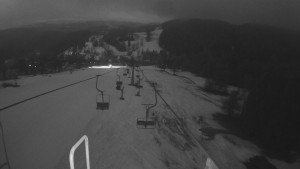 Snow park Paprsek - Lanovka - pohled dolů - 14.3.2023 v 18:25