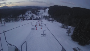 Snow park Paprsek - Lanovka - pohled dolů - 16.3.2023 v 05:40
