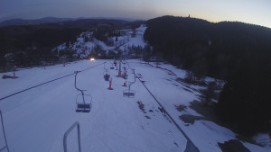 Snow park Paprsek - Lanovka - pohled dolů - 16.3.2023 v 18:15