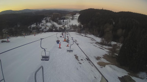 Snow park Paprsek - Lanovka - pohled dolů - 17.3.2023 v 06:00
