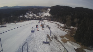 Snow park Paprsek - Lanovka - pohled dolů - 18.3.2023 v 08:00