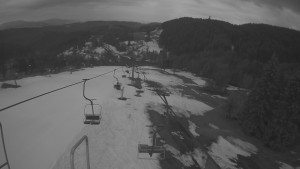 Snow park Paprsek - Lanovka - pohled dolů - 20.3.2023 v 05:40