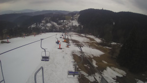 Snow park Paprsek - Lanovka - pohled dolů - 20.3.2023 v 06:00