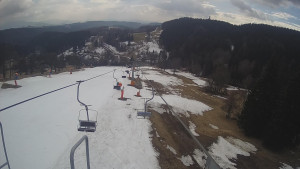 Snow park Paprsek - Lanovka - pohled dolů - 20.3.2023 v 13:20