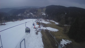 Snow park Paprsek - Lanovka - pohled dolů - 22.3.2023 v 05:45