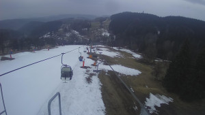 Snow park Paprsek - Lanovka - pohled dolů - 22.3.2023 v 06:05