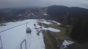 Snow park Paprsek - Lanovka - pohled dolů - 22.3.2023 v 06:10