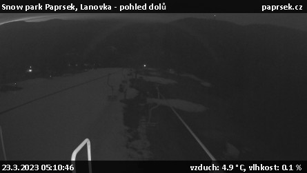 Snow park Paprsek - Lanovka - pohled dolů - 23.3.2023 v 05:10