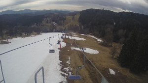 Snow park Paprsek - Lanovka - pohled dolů - 23.3.2023 v 11:45
