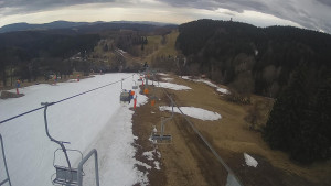 Snow park Paprsek - Lanovka - pohled dolů - 23.3.2023 v 12:45
