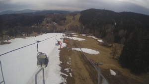 Snow park Paprsek - Lanovka - pohled dolů - 23.3.2023 v 13:40