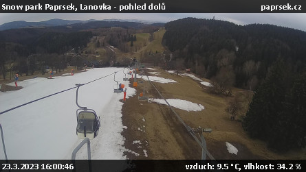 Snow park Paprsek - Lanovka - pohled dolů - 23.3.2023 v 16:00