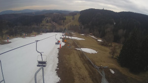 Snow park Paprsek - Lanovka - pohled dolů - 24.3.2023 v 11:35