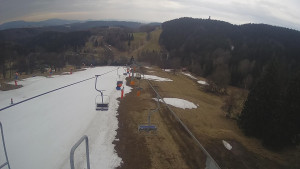 Snow park Paprsek - Lanovka - pohled dolů - 24.3.2023 v 11:40