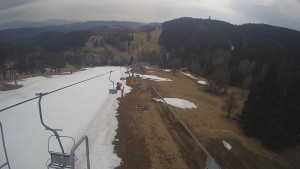 Snow park Paprsek - Lanovka - pohled dolů - 24.3.2023 v 12:50