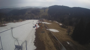 Snow park Paprsek - Lanovka - pohled dolů - 24.3.2023 v 13:35