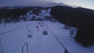 Snow park Paprsek - Lanovka - pohled dolů - 28.3.2023 v 19:40