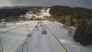 Snow park Paprsek - Lanovka - pohled dolů - 29.3.2023 v 07:30